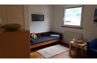 WG-Zimmer mieten in Bleichstrasse 21, 73312 Geislingen, WG-Zimmer in 6er-WG-Einfamilienhaus in schöner Lage und großem Garten (nur für Student:in)