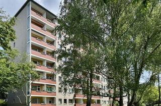 Wohnung kaufen in Otto-Wels-Ring 24, 12351 Berlin, 2,5-Zimmer-Eigentumswohnung kaufen in Berlin-Gropiusstadt, West-Loggia, Grün-Ausblick, modernis. Bad