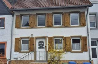 Haus kaufen in Marktstr. 38, 67466 Lambrecht, Haus im Zentrum mit Garten- Lambrecht