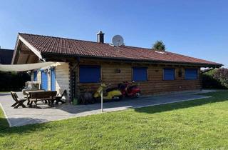 Haus kaufen in 86869 Oberostendorf, Ein Traum: Wunderschöner Blockhaus Bungalow auf großem Grundstück