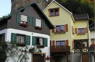 Haus kaufen in 65558 Balduinstein, Zweifamilienhaus, XL-Grundstück, 3 Garagen, Balkone, Terrasse, 2 Küchen, 3 Bäder. Günstige Finanz.
