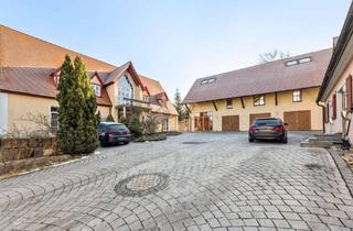 Haus kaufen in 91738 Pfofeld, Wohnhaus und Oldtimerkomplex