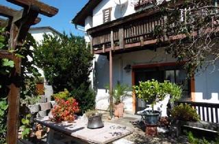 Haus kaufen in Buchenerstraße 23a, 83646 Bad Tölz, Großzügiges Dreifamilienhaus in ruhiger Wohngegend