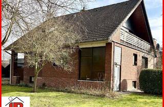 Haus kaufen in 26937 Stadland, Zweifamilienhaus in familiärem Wohngebiet von Seefeld
