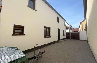 Haus mieten in 67165 Waldsee, Waldsee - Kleines Haus mit Hof- statt Wohnung! Komplett renoviert - demnächst frei!