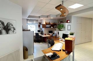 Büro zu mieten in Jakobistraße 46, 59494 Soest, ZU VERMIETEN: großzügige Praxisfläche mit Behandlungszimmern, Büroräumen und WCs