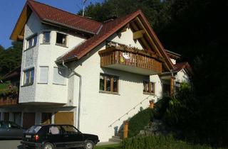 Wohnung mieten in Am Hatzenberg 14, 79780 Stühlingen, Günstige, gepflegte 4-Zimmer-DG-Wohnung mit Balkon und Einbauküche in Stühlingen-Bettmaringen