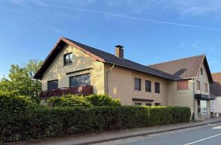 Mehrfamilienhaus kaufen in 32689 Kalletal, Attraktives Mehrfamilienhaus mit Gewerbeeinheit in Kalletal-Varenholz