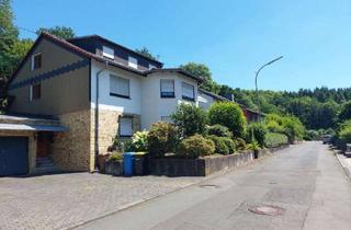 Haus kaufen in 57548 Kirchen, Solides EFH mit ELW in Kirchen-Wehbach