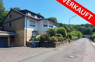 Haus kaufen in 57548 Kirchen, Solides EFH mit ELW in Kirchen-Wehbach