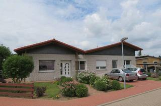 Doppelhaushälfte kaufen in 31542 Bad Nenndorf, *Bad Nenndorf* Doppelhaus (zwei DHH) mit Garage u. schönem Garten.