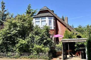 Anlageobjekt in 31303 Burgdorf, Zweifamilienhaus in begehrter Wohnlage