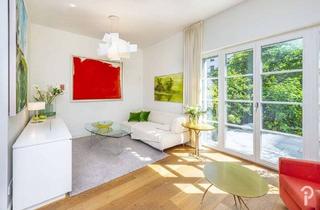 Wohnung kaufen in 40213 Altstadt, Außergewöhnliche Gartenwohnung in exklusiver Lage zwischen Hofgarten und Rhein