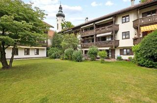 Wohnung kaufen in 83734 Hausham, 3-Zimmer-Maisonettewohnung mit Balkon, Bergblick und viel Potential