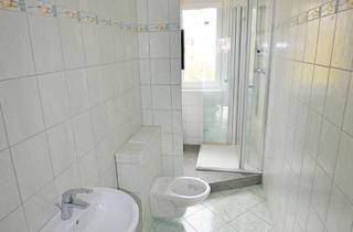 Wohnung mieten in Oberröblinger Straße 17, 06526 Sangerhausen, 3-Raum-Wohnung mit Dusche, Balkon und PKW-Stellplatz! Bezug sofort möglich!