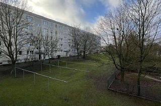 Wohnung mieten in Hanns-Rothbarth-Str. 16, 23966 Friedenshof, 2-Raum-Wohnung mit Balkon! Frisch saniert!