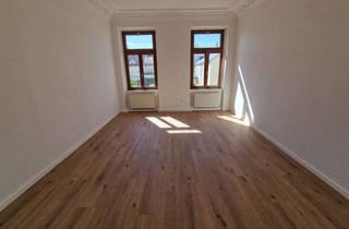 Wohnung mieten in Martin-Luther-Straße, 04808 Wurzen, 3-Zimmerwohnung im Altbau mit Stuck + Tageslichtbad + Einbauküche als Option