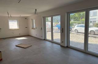 Wohnung mieten in Frühlingstraße 66, 83435 Bad Reichenhall, Fast fertig, sonnige Neubau 3-Zimmer-Erdgeschosswohnung mit Terrasse und Garten.