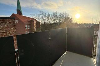 Wohnung mieten in 23552 Innenstadt, Modern sanierte 2 Zi.-Altbauwohnung mit Balkon auf der Lübecker Altstadtinsel