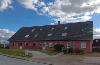 Wohnung mieten in 25872 Ostenfeld, Attraktive 4-Zimmer-Dachgeschosswohnung in Ostenfeld (Husum) zu vermieten. Maisonettenwohnung