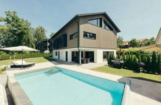 Villa kaufen in 88145 Opfenbach, Luxuriöse Villa mit Pool und Einliegerwohnung