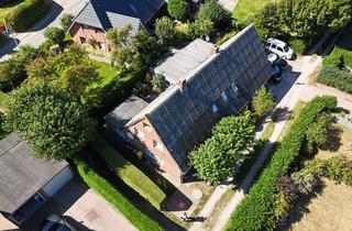 Haus kaufen in 25938 Midlum, Modernisierungsbedürftiges Wohnhaus mit 2 Wohneinheiten im ruhigen Ortsteil von Midlum