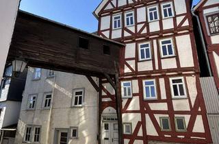 Haus kaufen in 35745 Herborn, Ein Stück Geschichte wartet auf Sie - Schmuckstück in Herborn zum Leben erwecken!