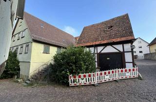 Haus kaufen in Rosenstraße, 97990 Weikersheim, Denkmalgeschütztes Altstadthaus mit Gewölbekeller und Scheune in Weikersheim