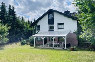 Einfamilienhaus kaufen in 34369 Hofgeismar, Einfamilienhaus mit ELW und großem Grundstück in bester Wohnlage von Hofgeismar