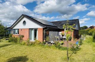 Haus kaufen in 24392 Süderbrarup, Nachhaltigkeit trifft Design – Moderner Bungalow mit Selbstversorgerpotenzial