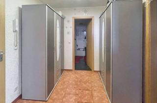 Wohnung kaufen in 44575 Castrop-Rauxel, BARRIEREFREI Charmante Dachgeschoss-Wohnung mit 2 Garagen und Einbauküche in Castrop-Rauxel!