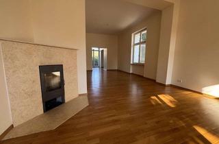 Wohnung kaufen in Cardinalplatz, 12555 Köpenick (Köpenick), Herrschaftliche Hochparterrewohnung mit Terrasse, Kamin, Carport, in ruhiger Lage