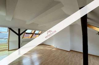 Wohnung kaufen in 24118 Ravensberg, Provisionsfrei: 2-Zi DG-Wohnung im Stinkviertel mit Mietgarantie & Renovierungspaket zu verkaufen!