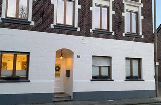 Wohnung mieten in 47929 Grefrath, Wunderschöne 4,5-Zimmer-Wohnung mit Dachterasse und Garten in Grefrath Mülhausen