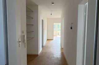 Wohnung mieten in 86343 Königsbrunn, Sanierte 3-Zimmer-Wohnung mit Balkon und Stellplatz in zentraler Lage von Königsbrunn zu vermieten