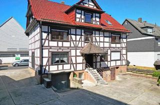 Haus kaufen in 34225 Baunatal, Freies, geräumiges Wohnhaus mit Scheune in zentraler Ortslage von Großenritte