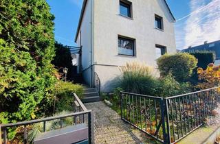 Haus mieten in Nibelungenstraße 41, 42653 Gräfrath, Freistehendes Einfamilienhaus mit EBK, Garten, 2 Terrassen u Garage in Solingen Gräfrath