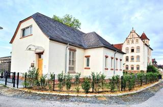 Haus mieten in 64832 Babenhausen, Stilvolles, denkmalgeschütztes Einfamilienhaus mit modernen Akzenten und Gartenanteil