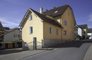Wohnung kaufen in 63864 Glattbach, Glattbach - Schöne renovierte 5-Zimmer-Wohnung mit Einbauküche und Balkon zu verkaufen!