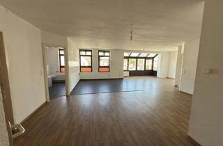 Wohnung kaufen in 71116 Gärtringen, Gärtringen - Traumhafte Wohnung mit offener Wohnküche - provisionsfrei