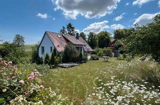 Einfamilienhaus kaufen in 17440 Kröslin, Kröslin - Einfamilienhaus direkt am Weiher | Wärmepumpe | Baujahr 2010