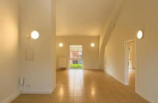 Loft kaufen in 22964 Steinburg, Steinburg - Frisch renovierte Eigentumswohnung in ruhiger Lage