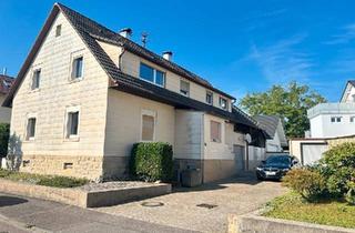 Haus kaufen in 76532 Baden-Baden, Baden-Baden - Freistehendes Zweifamilienhaus in ruhiger Wohnlage!