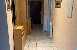 Wohnung kaufen in 72202 Nagold, Nagold - Helle 2,5 Zimmer Eigentumswohnung mit Balkon und Stellplatz