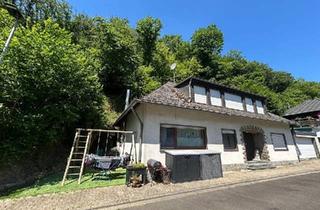 Einfamilienhaus kaufen in 56745 Weibern, Weibern - Gemütliches Jägerhaus direkt am Waldrand - viel Platz