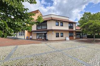 Wohnung kaufen in 96472 Rödental, Something different! Lichtvolle Stadtwohnung mit Garage: DIE Alternative zum Haus!