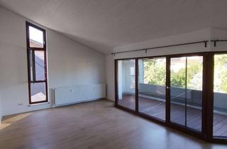 Wohnung mieten in 64342 Seeheim-Jugenheim, 3-Zimmer-DG-Wohnung mit Balkon in Seeheim-Jugenheim