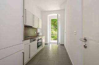 Wohnung mieten in Swinemünder Straße, 10435 Mitte, Erstbezug, umfassend sanierte 3 Zimmer Wohnung mit EBK und Duschbad