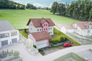 Haus kaufen in 93466 Chamerau, Wohnen mit Weitblick – großzügiges Zweifamilienhaus mit Einliegerwohnung und Doppelgarage!