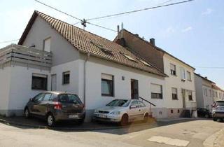 Haus kaufen in 66450 Bexbach, *** 1 Familienhaus mit Hofraum und Terrasse ***